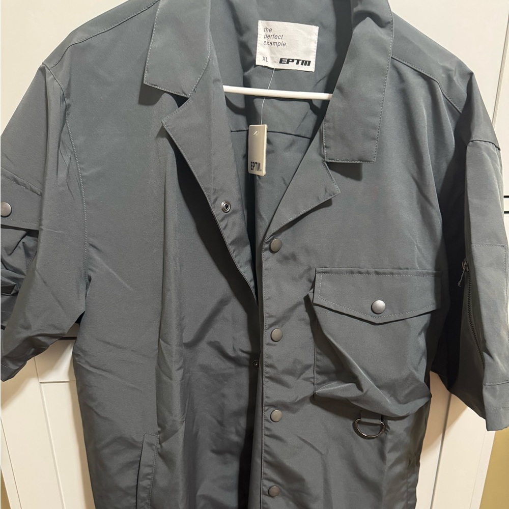 Mens size XL BNWT EPTM brand men’s palace style button up shirt